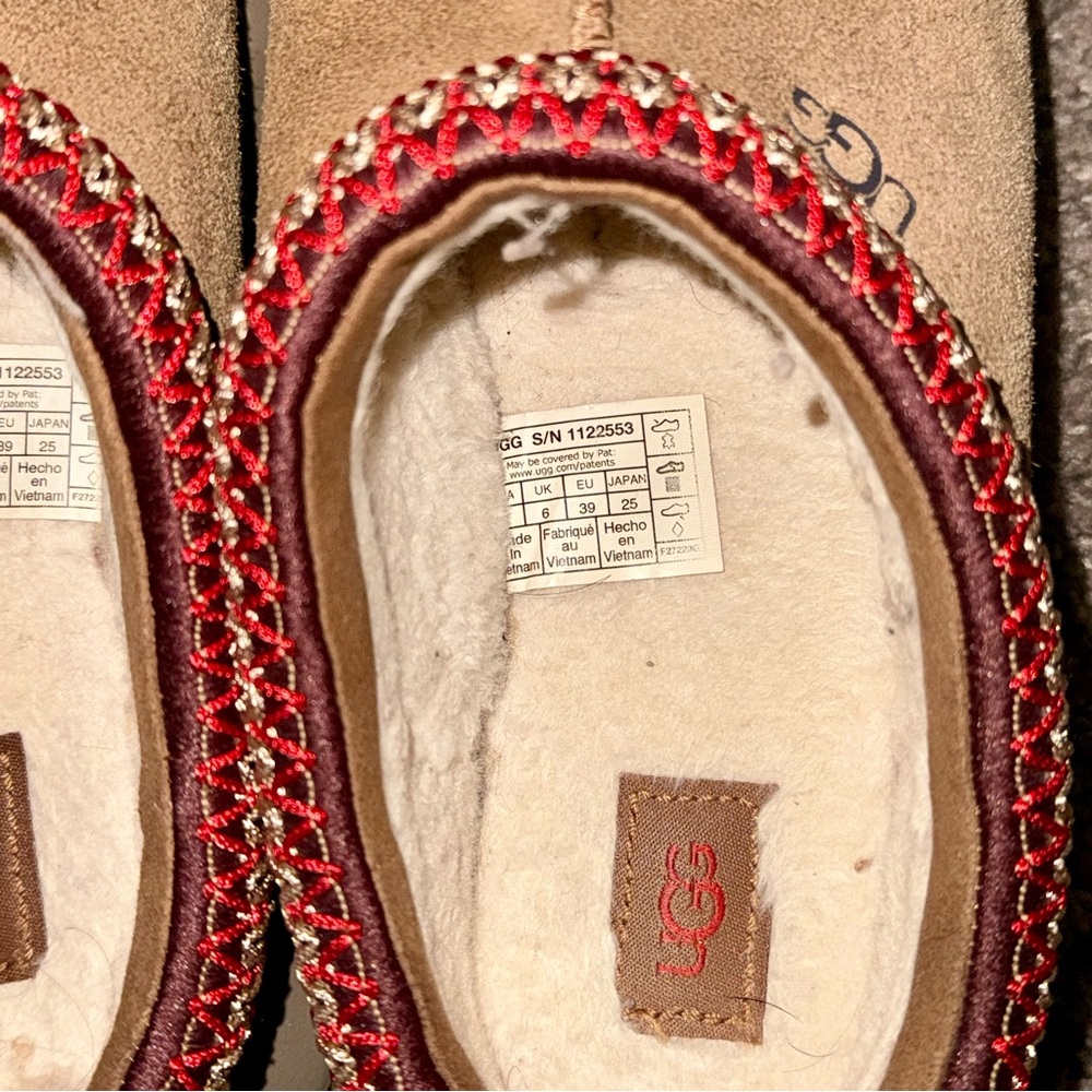 UGG Women's Tan Slippers with Red Trim - Picture 4 of 4